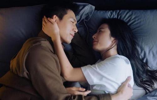 国产情侣在线看,浪漫瞬间，甜蜜瞬间，尽在眼前